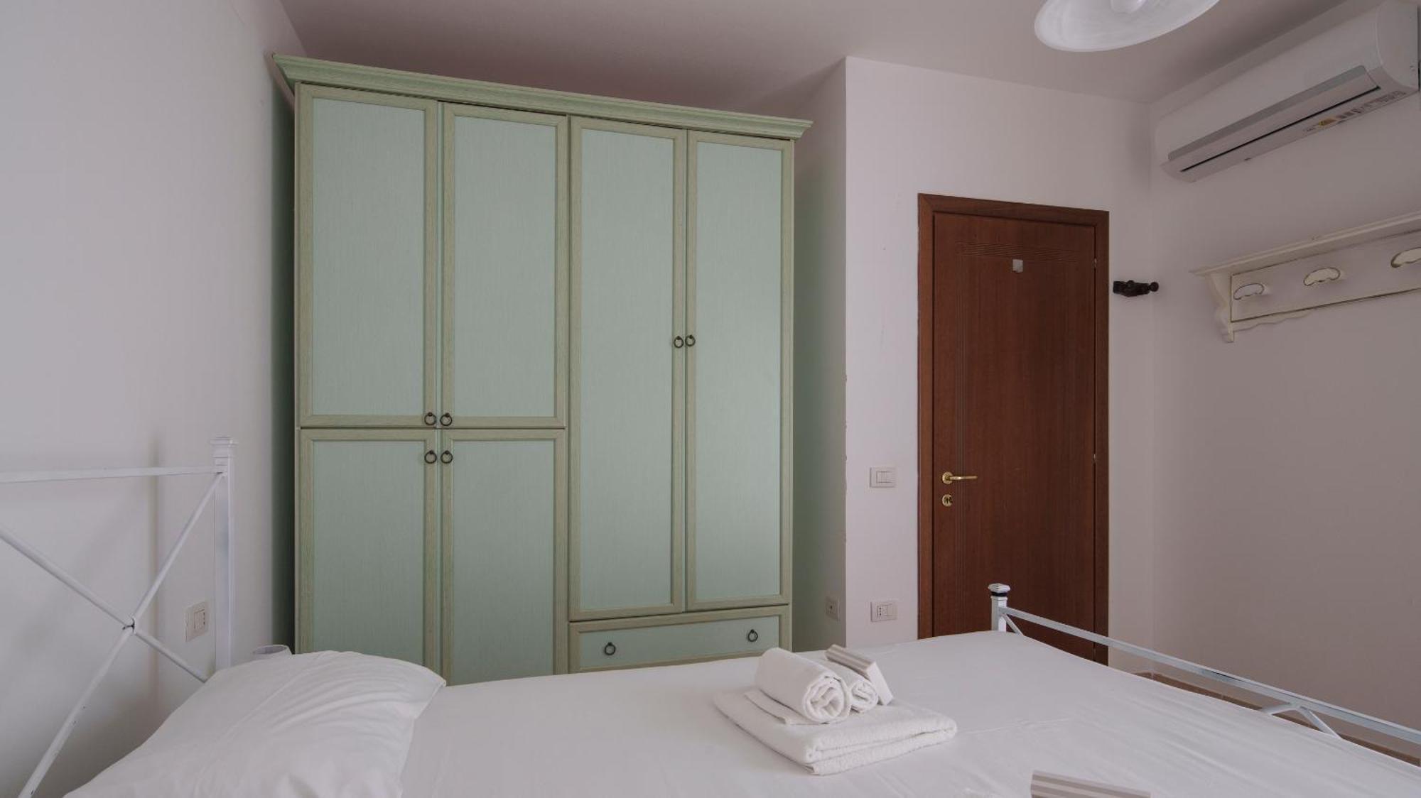 Il Vialetto Verde Olbia Luaran gambar
